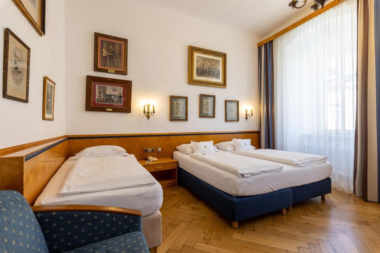 Boutique Hotel Goldenes Lamm Villach Luaran gambar