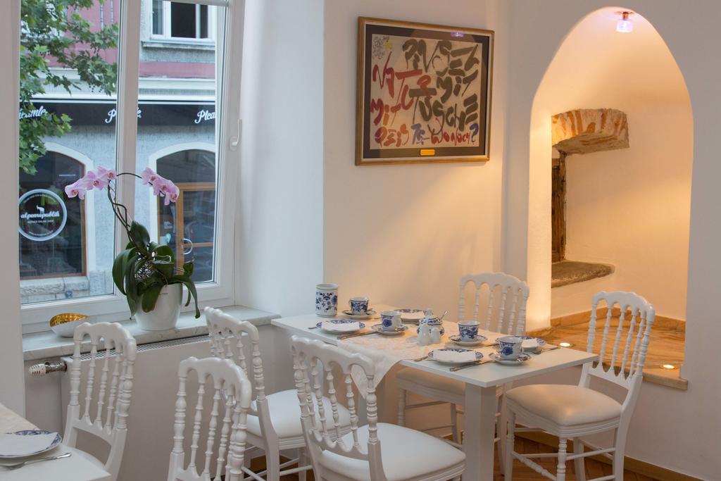 Boutique Hotel Goldenes Lamm Villach Luaran gambar