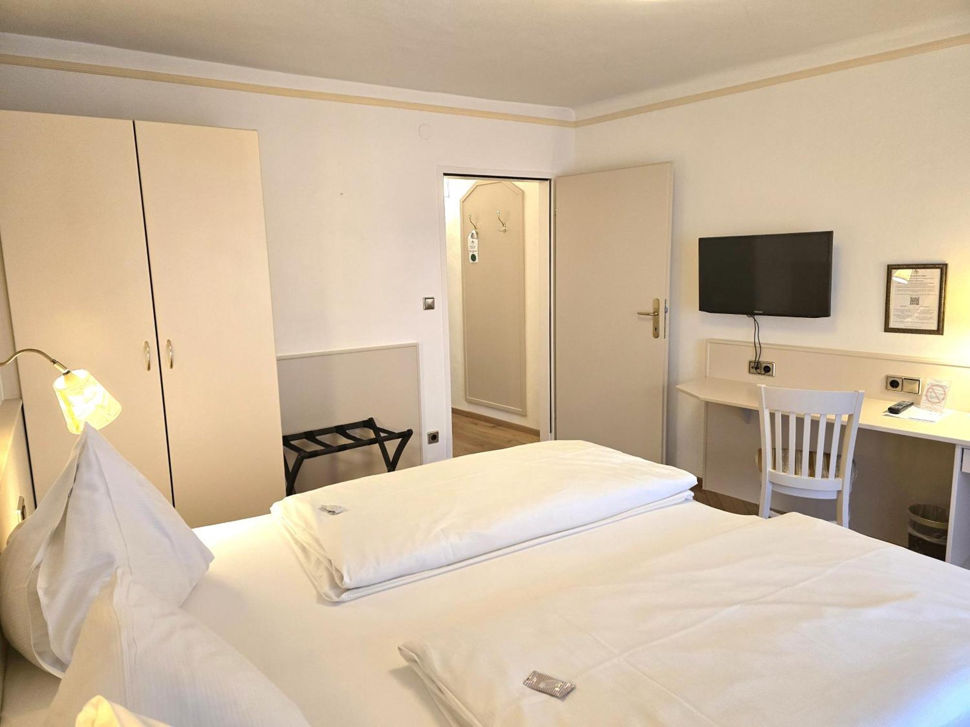 Boutique Hotel Goldenes Lamm Villach Luaran gambar