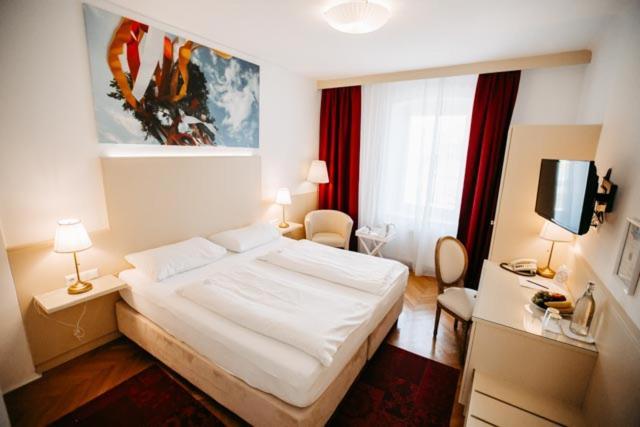 Boutique Hotel Goldenes Lamm Villach Luaran gambar