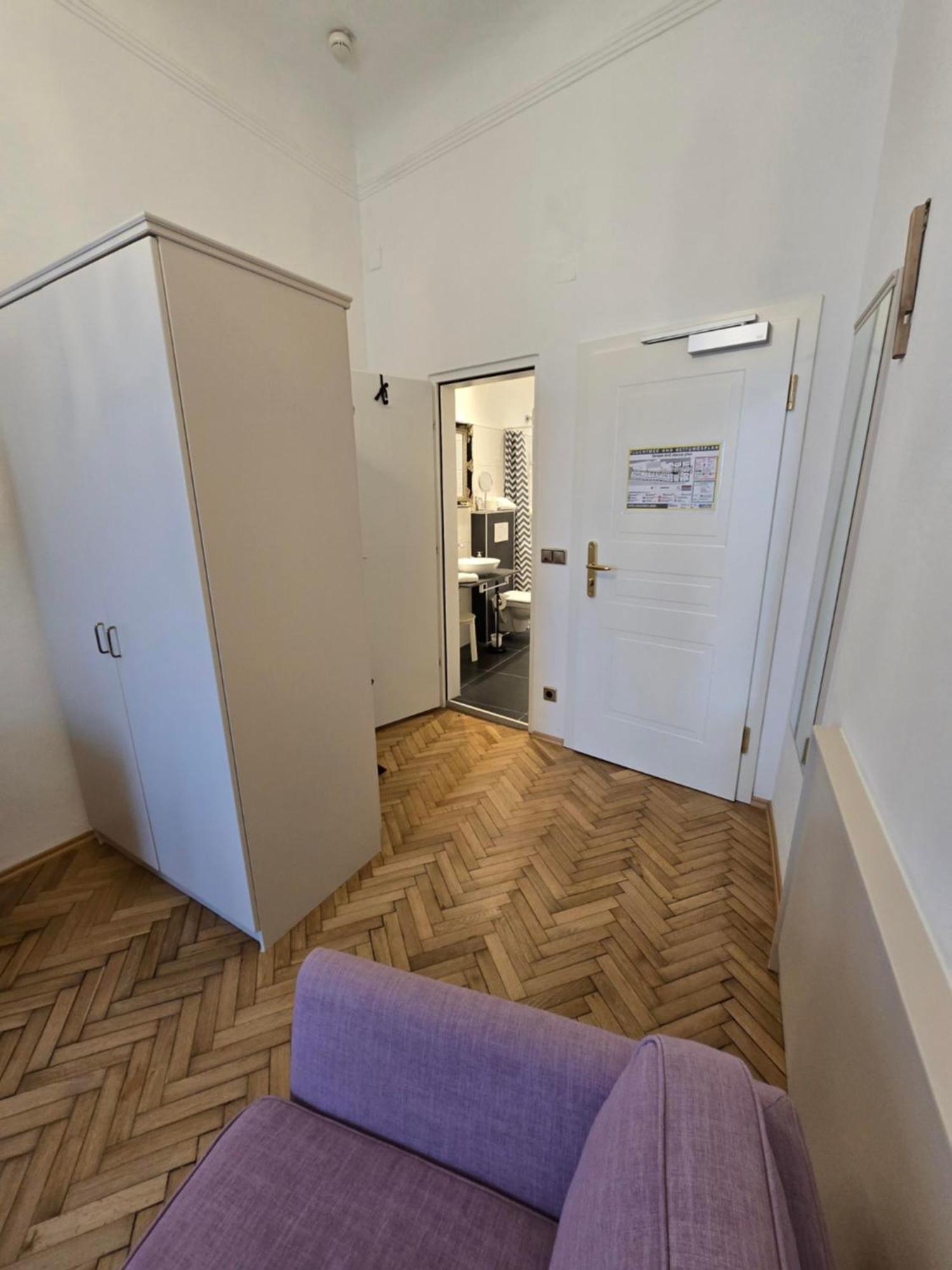 Boutique Hotel Goldenes Lamm Villach Luaran gambar