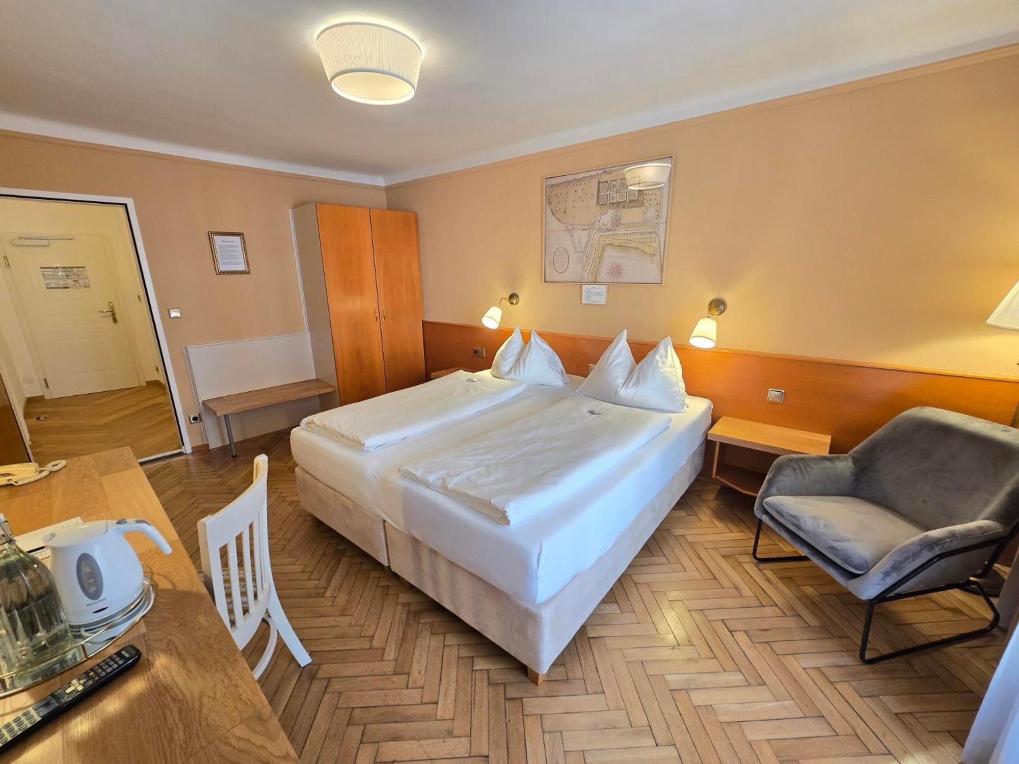 Boutique Hotel Goldenes Lamm Villach Luaran gambar