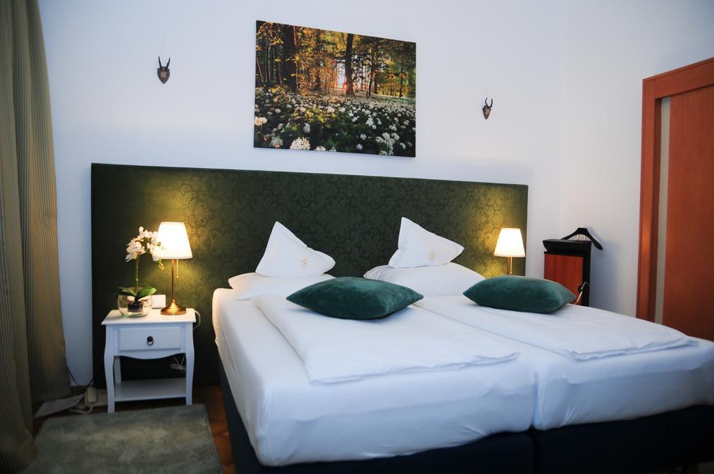 Boutique Hotel Goldenes Lamm Villach Luaran gambar