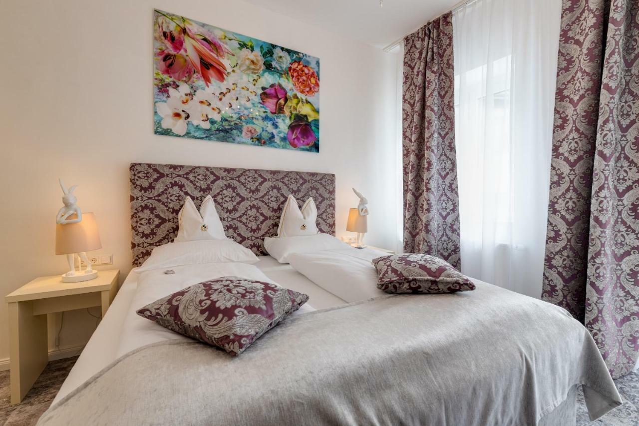 Boutique Hotel Goldenes Lamm Villach Luaran gambar